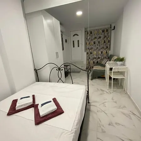 Nirvana Comfort Apartaments 3 Thessaloniki Buitenkant foto